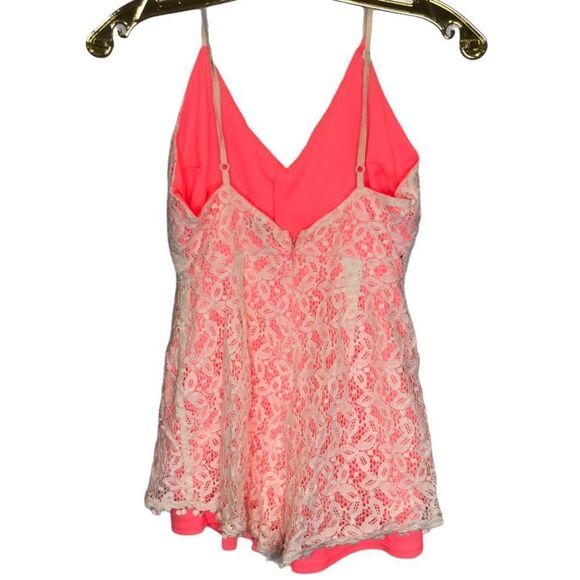 Lush Lace Overlay Romper sz M - Picture 2 of 6